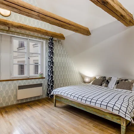 Old Town Square By Michal&friends Apartment *